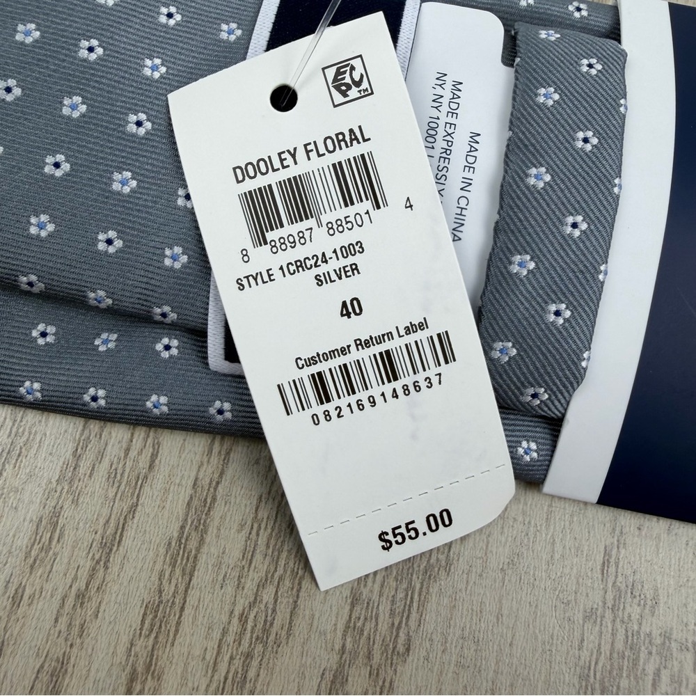 795 Club Room Men's Tie Dooley Floral 40 Silver (Grey) $55 Polyester — image 4 of 5